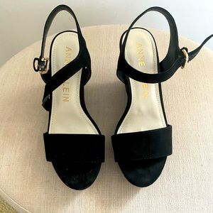 Anne Klein wedge 4in heels. Black